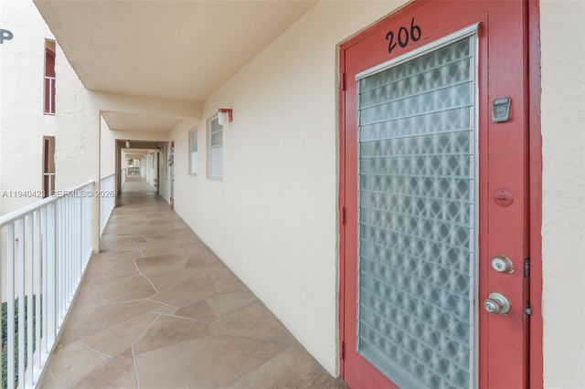 1020 Country Club Drive 206, Margate, FL 33063