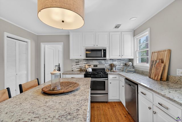 1868 Waverland Drive, Macon, GA 31211