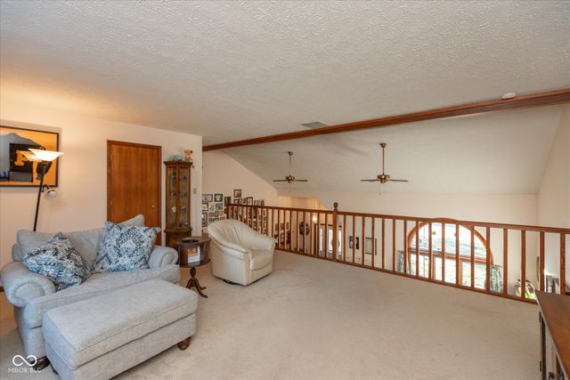 1967 Rudgate Drive, Avon, IN 46123