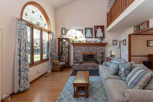 1967 Rudgate Drive, Avon, IN 46123