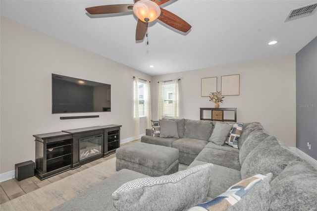 10764 PLEASANT KNOLL DRIVE, Tampa, FL 33647
