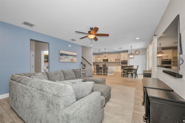 10764 PLEASANT KNOLL DRIVE, Tampa, FL 33647