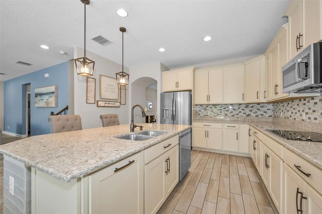 10764 PLEASANT KNOLL DRIVE, Tampa, FL 33647