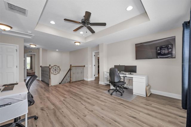 10764 PLEASANT KNOLL DRIVE, Tampa, FL 33647