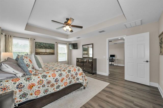 10764 PLEASANT KNOLL DRIVE, Tampa, FL 33647