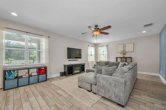 10764 PLEASANT KNOLL DRIVE, Tampa, FL 33647