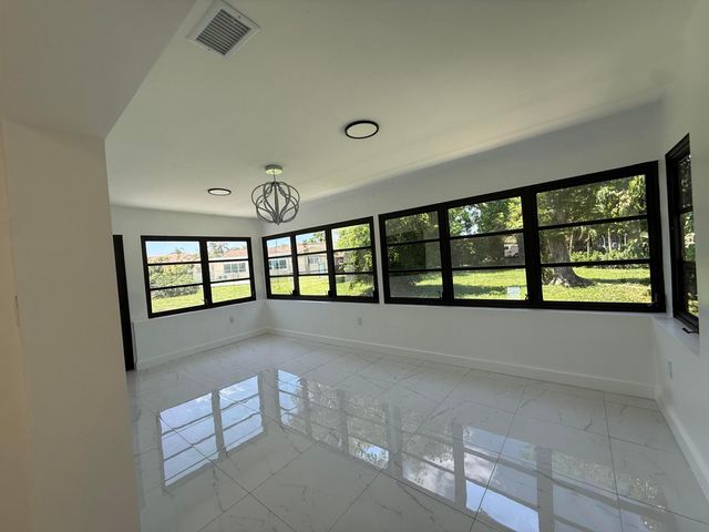 9405 NW 74TH, Tamarac, FL 33321