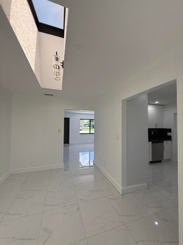 9405 NW 74TH, Tamarac, FL 33321