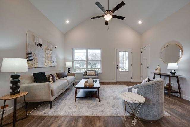 216 Church Street, White Bluff, TN 37187