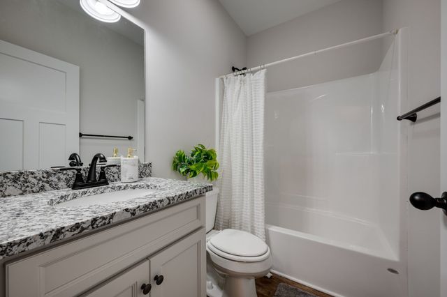 216 Church Street, White Bluff, TN 37187