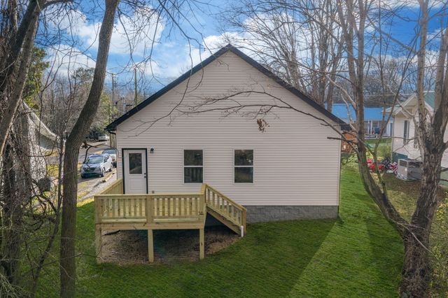 216 Church Street, White Bluff, TN 37187