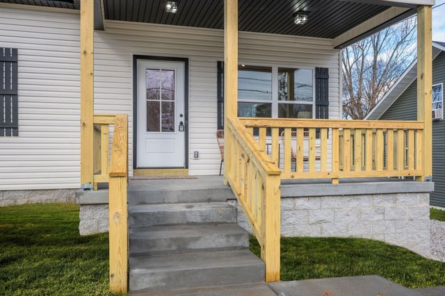 216 Church Street, White Bluff, TN 37187