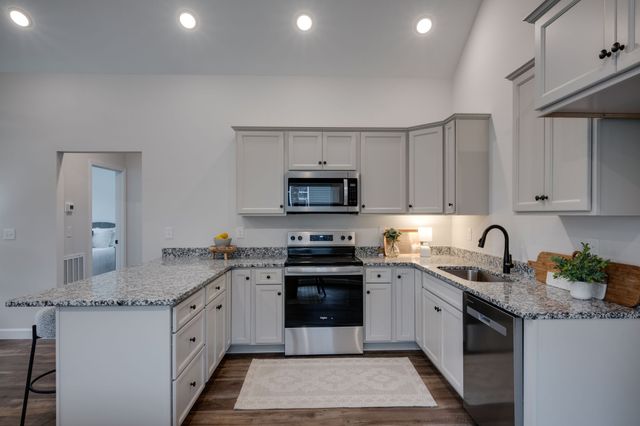 216 Church Street, White Bluff, TN 37187