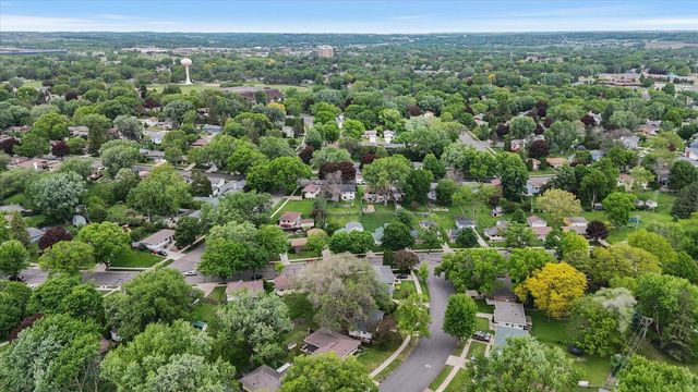 2649 11th Avenue NW, Rochester, MN 55901