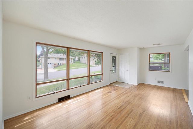 2649 11th Avenue NW, Rochester, MN 55901