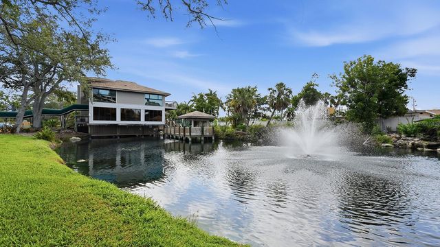 5880 MIDNIGHT PASS ROAD 907, Sarasota, FL 34242