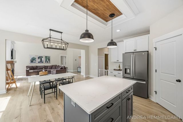 3090 Thornbury Drive, Holland, MI 49424