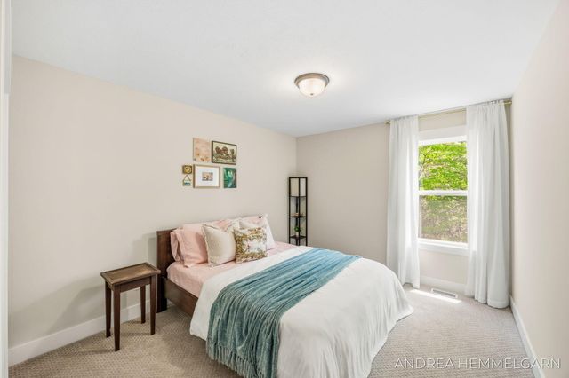 3090 Thornbury Drive, Holland, MI 49424