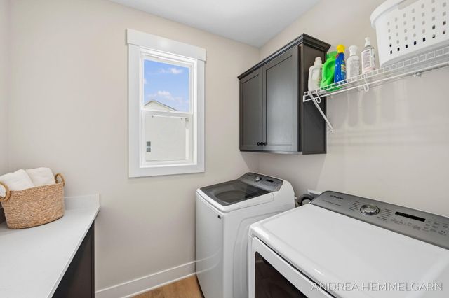 3090 Thornbury Drive, Holland, MI 49424