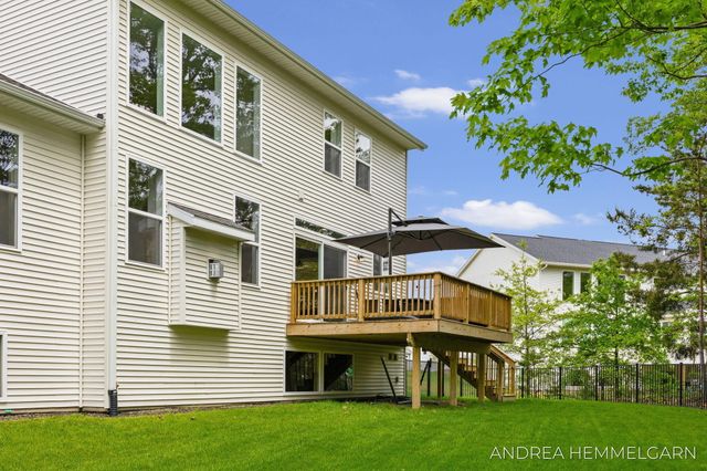 3090 Thornbury Drive, Holland, MI 49424