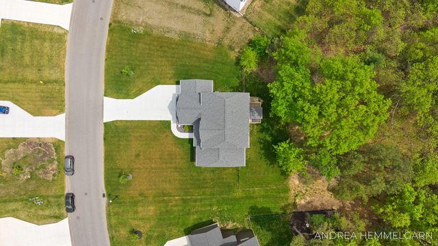 3090 Thornbury Drive, Holland, MI 49424