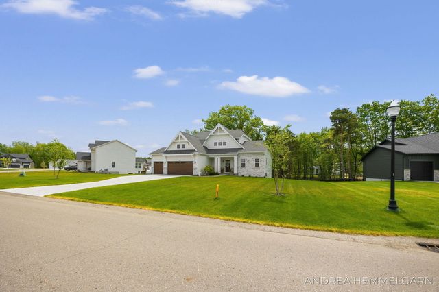 3090 Thornbury Drive, Holland, MI 49424