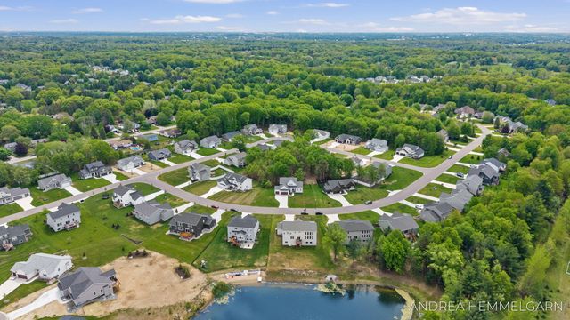 3090 Thornbury Drive, Holland, MI 49424