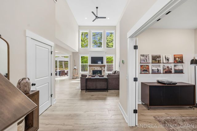 3090 Thornbury Drive, Holland, MI 49424