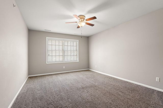 10404 White Oak Lane 2a, Munster, IN 46321