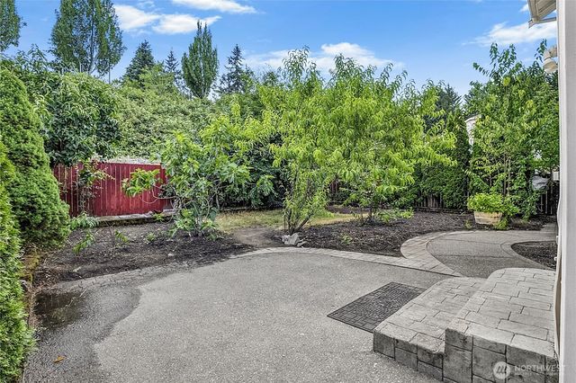 6112 71st Avenue Ct W, University Place, WA 98467