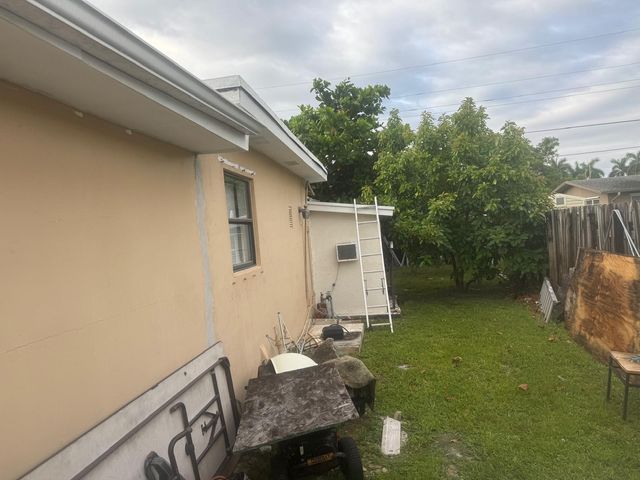 6218 NW 17th Street, Margate, FL 33063