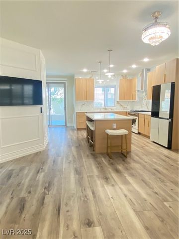 172 Tall Ruff Drive, Las Vegas, NV 89148