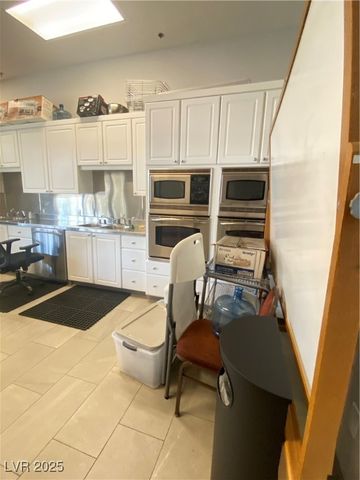 172 Tall Ruff Drive, Las Vegas, NV 89148