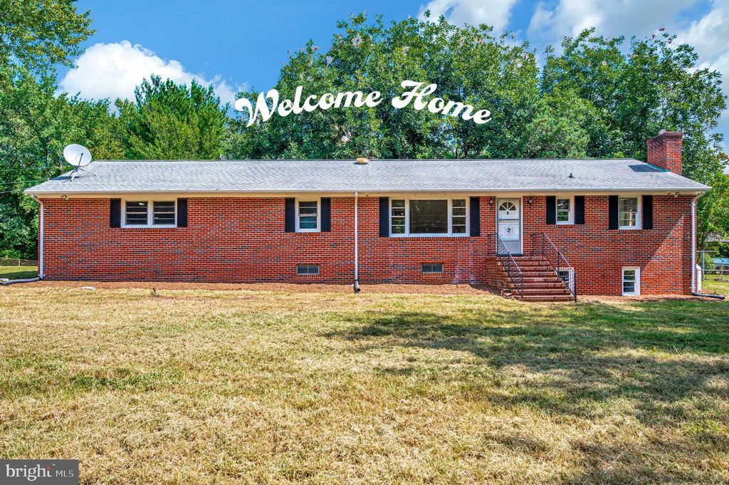 8434 PINE TREE LN, King George, VA 22485