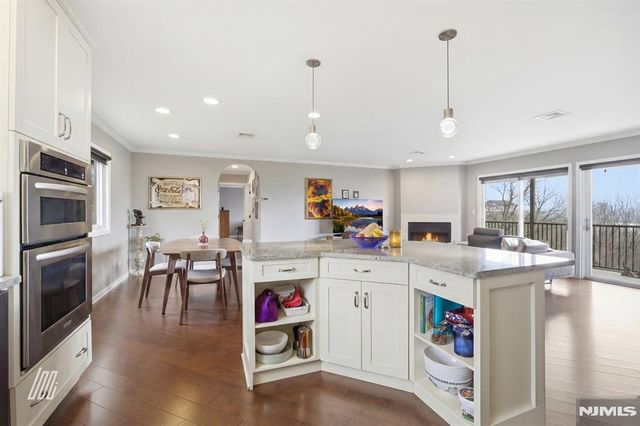 300 Gorge Road 75, Cliffside Park, NJ 07010