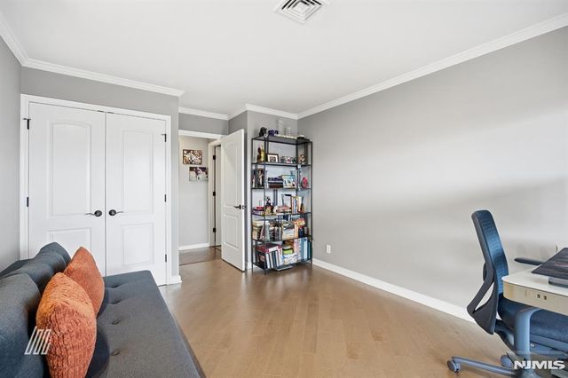 300 Gorge Road 75, Cliffside Park, NJ 07010