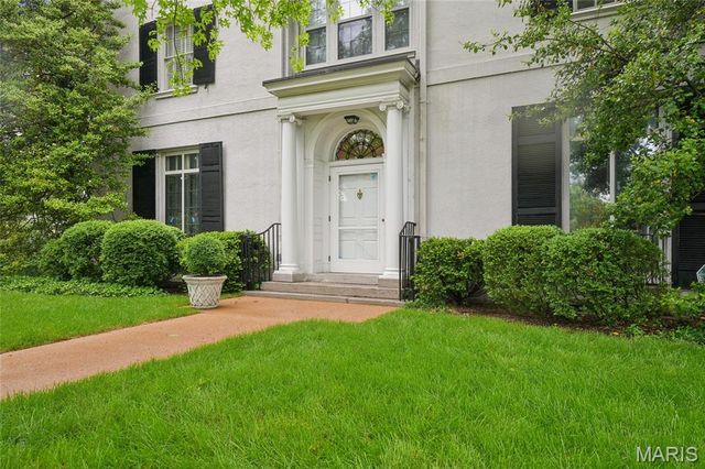 6435 Cecil Avenue, Clayton, MO 63105