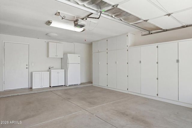 19523 N 84TH Avenue, Peoria, AZ 85382