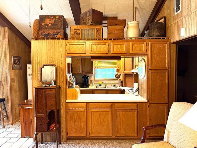 719 Hickory Hill Drive, Burkeville, TX 75932