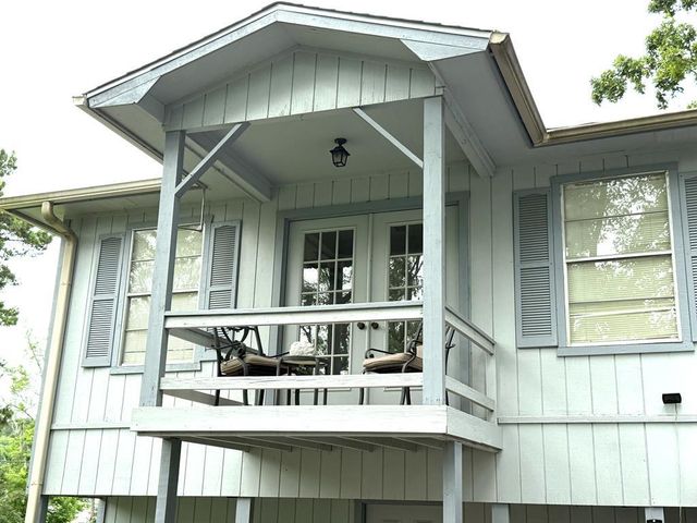 719 Hickory Hill Drive, Burkeville, TX 75932