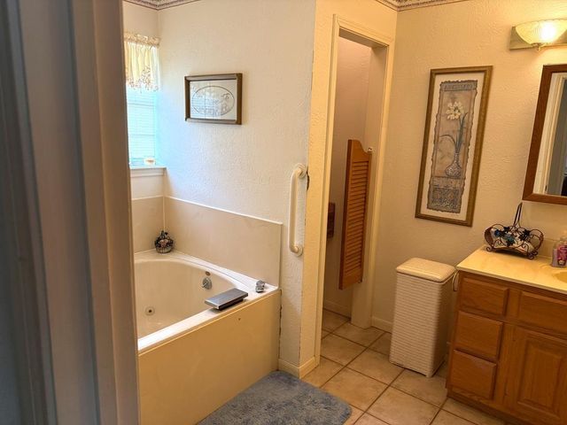 719 Hickory Hill Drive, Burkeville, TX 75932