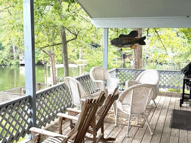 719 Hickory Hill Drive, Burkeville, TX 75932