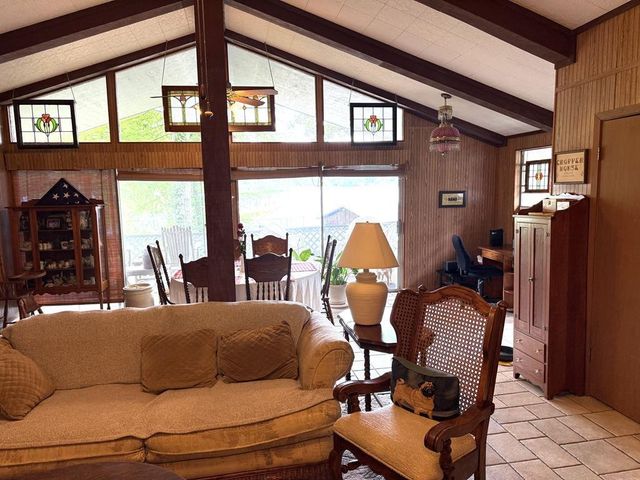 719 Hickory Hill Drive, Burkeville, TX 75932