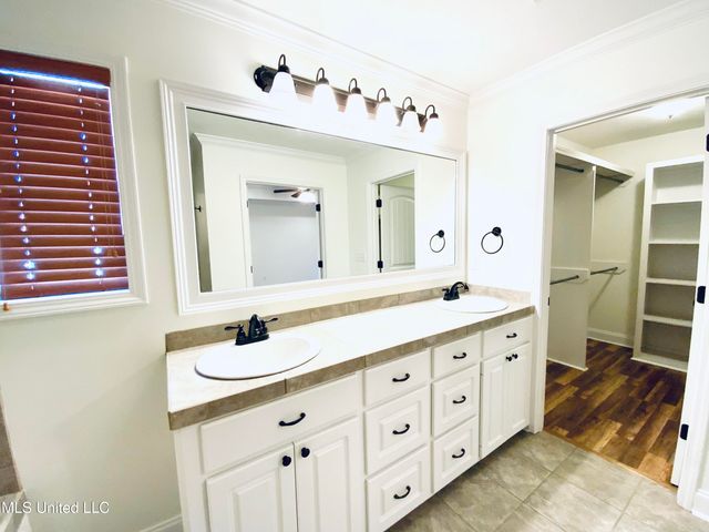 514 Glensview Drive, Brandon, MS 39047