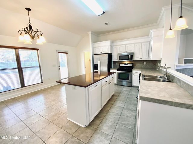 514 Glensview Drive, Brandon, MS 39047