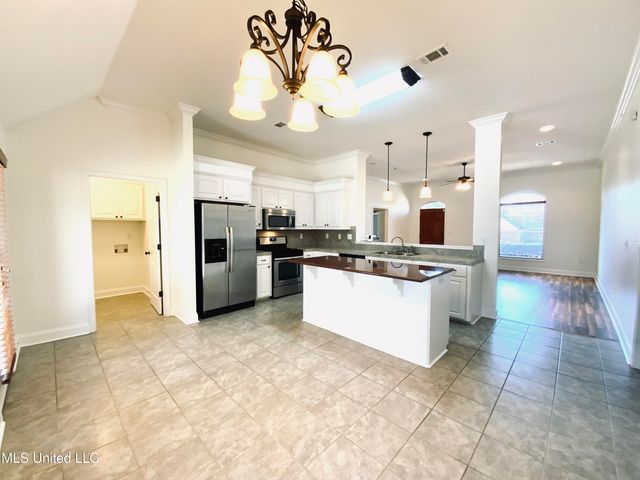 514 Glensview Drive, Brandon, MS 39047