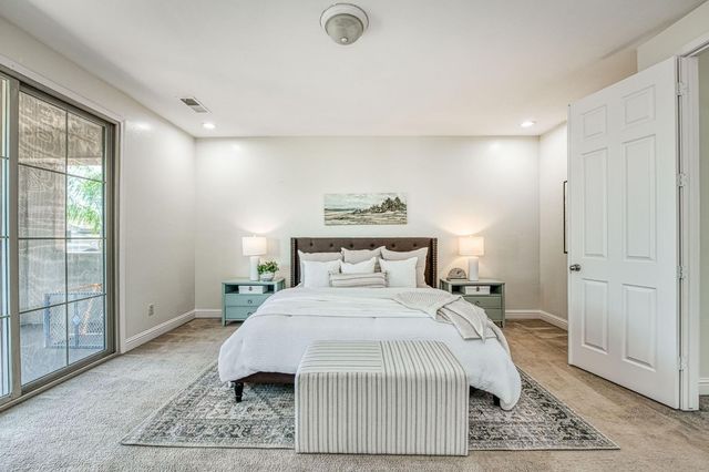 5860 E Byrd Avenue, Fresno, CA 93727