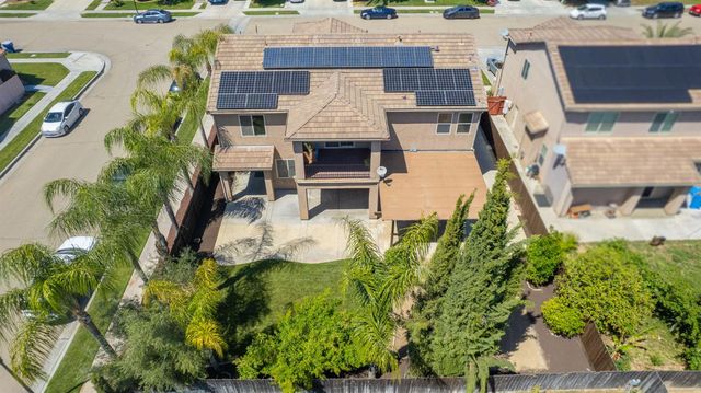 5860 E Byrd Avenue, Fresno, CA 93727