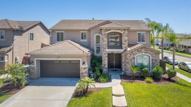 5860 E Byrd Avenue, Fresno, CA 93727