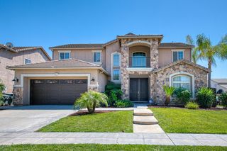 5860 E Byrd Avenue, Fresno, CA 93727